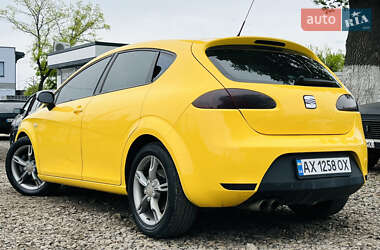 Хэтчбек SEAT Leon 2007 в 