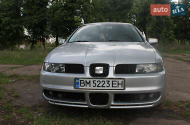 Хетчбек SEAT Leon 2001 в Лебедині