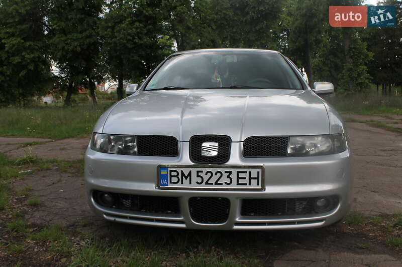 Хэтчбек SEAT Leon 2001 в 