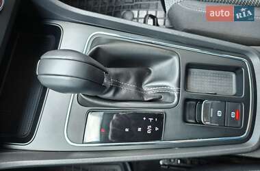 Хетчбек SEAT Leon 2019 в 