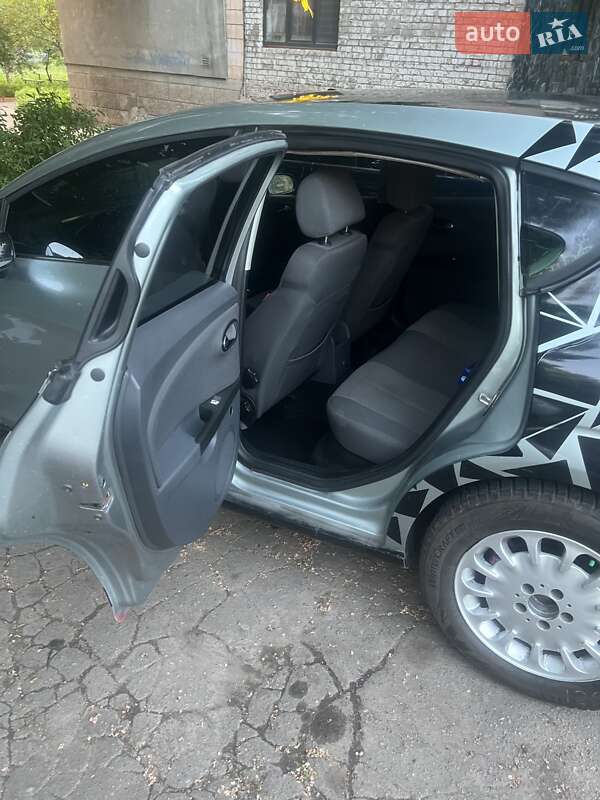 Хэтчбек SEAT Leon 2006 в Краматорске
