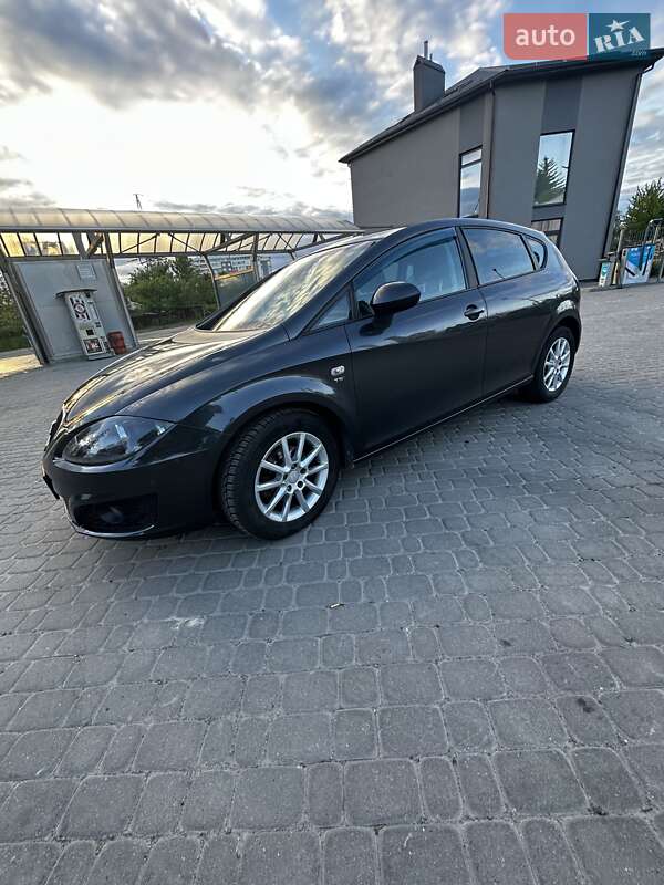 Хетчбек SEAT Leon 2011 в Львові