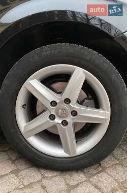 Хэтчбек SEAT Leon 2010 в 