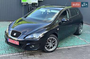 Хэтчбек SEAT Leon 2009 в Каменском