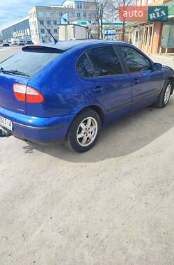 Хэтчбек SEAT Leon 2001 в 