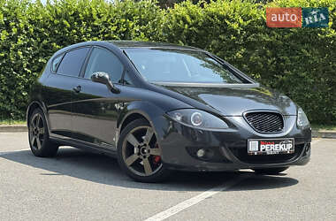 Хэтчбек SEAT Leon 2006 в 