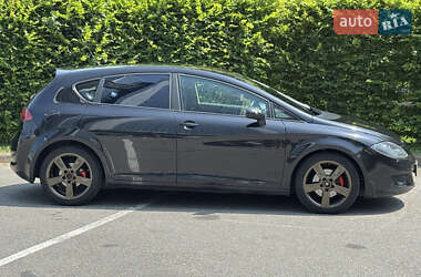 Хэтчбек SEAT Leon 2006 в 