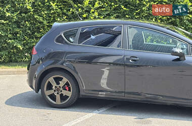 Хэтчбек SEAT Leon 2006 в 