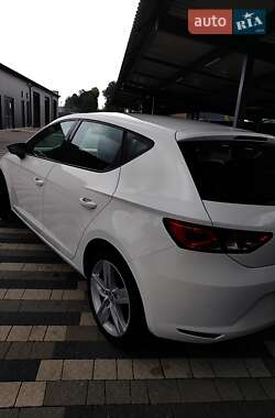 Хэтчбек SEAT Leon 2013 в 