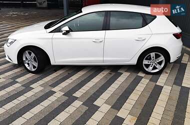 Хэтчбек SEAT Leon 2013 в 