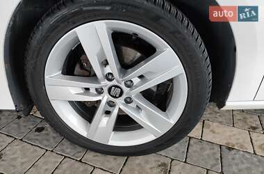 Хэтчбек SEAT Leon 2013 в 