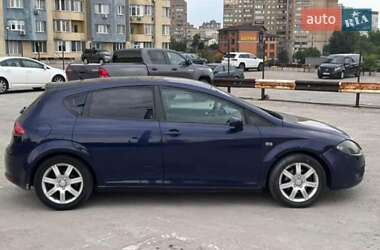 Хэтчбек SEAT Leon 2007 в 