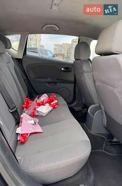 Хэтчбек SEAT Leon 2007 в 