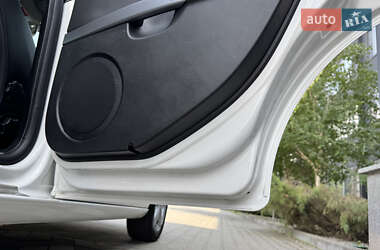 Хэтчбек SEAT Leon 2012 в 