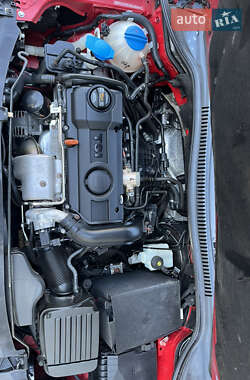 Хэтчбек SEAT Leon 2009 в 