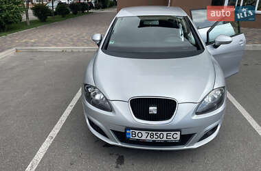 Хэтчбек SEAT Leon 2011 в Киеве