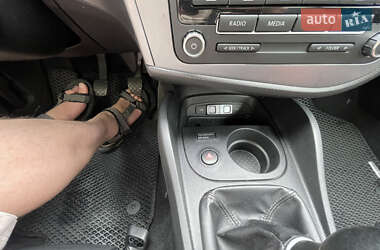 Хэтчбек SEAT Leon 2011 в 