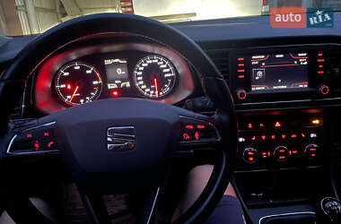 Хэтчбек SEAT Leon 2014 в 