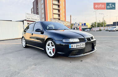 Хэтчбек SEAT Leon 2004 в 