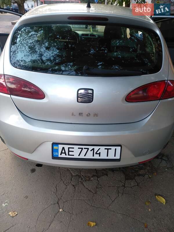 Хэтчбек SEAT Leon 2007 в Кривом Роге