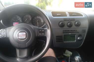 Хэтчбек SEAT Leon 2007 в 