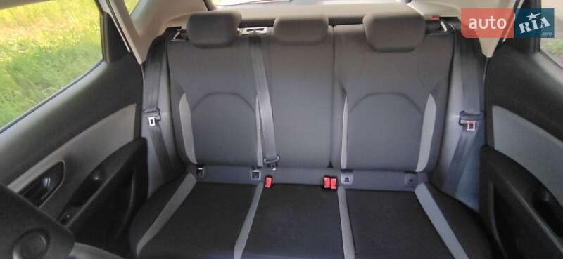 Хэтчбек SEAT Leon 2013 в Могилев-Подольске