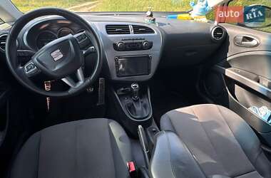 Хетчбек SEAT Leon 2010 в 