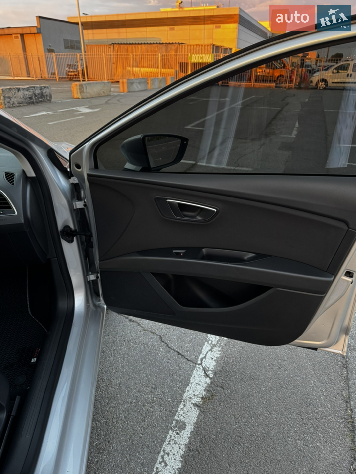 2015 SEAT Leon - мініатюра 9