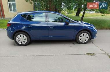 Хэтчбек SEAT Leon 2019 в Остроге