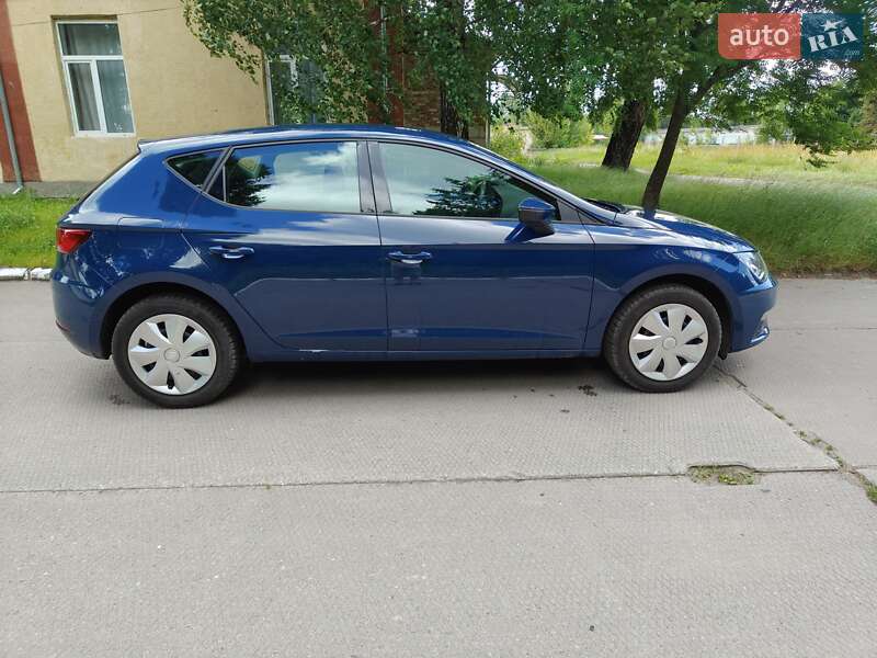 Хэтчбек SEAT Leon 2019 в 
