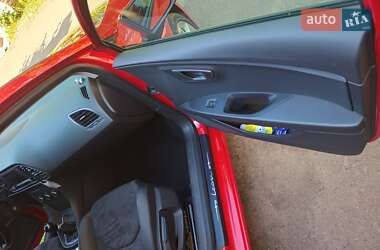 Хэтчбек SEAT Leon 2013 в 