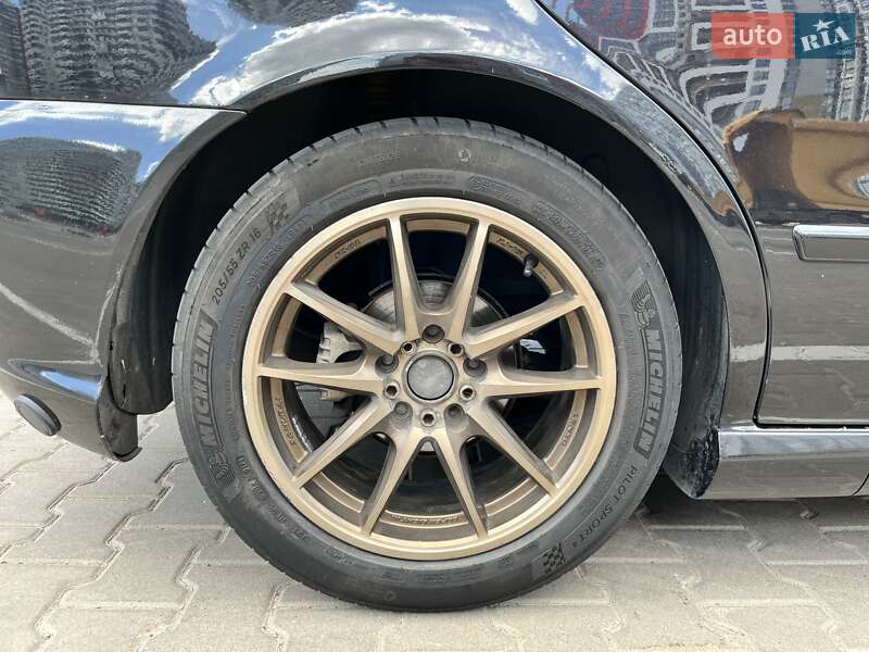 Хэтчбек SEAT Leon 2005 в Киеве фото 16 Хэтчбек SEAT Leon 2005 в Киеве