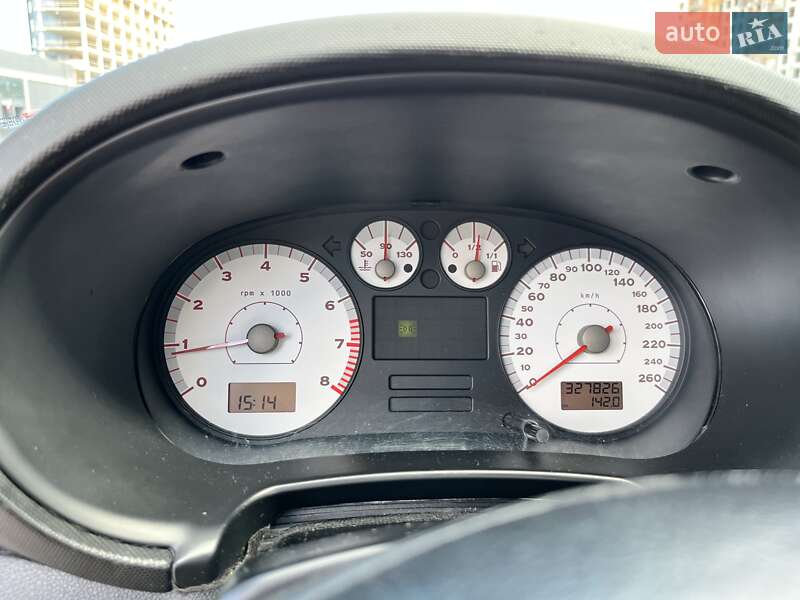 Хэтчбек SEAT Leon 2005 в Киеве фото 14 Хэтчбек SEAT Leon 2005 в Киеве