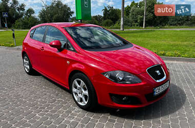 Хэтчбек SEAT Leon 2010 в Чернигове