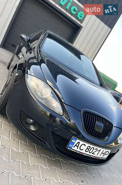 Хэтчбек SEAT Leon 2005 в 