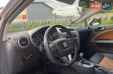 Хэтчбек SEAT Leon 2009 в 