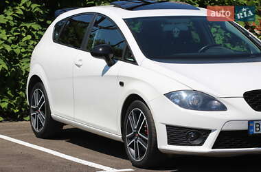 Хэтчбек SEAT Leon 2010 в 