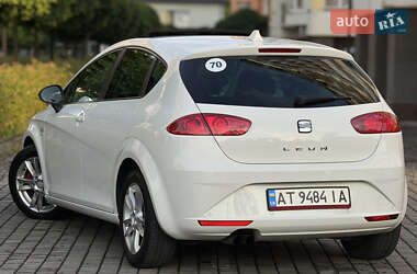 Хэтчбек SEAT Leon 2010 в 