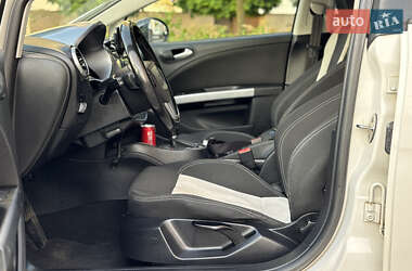 Хэтчбек SEAT Leon 2010 в 