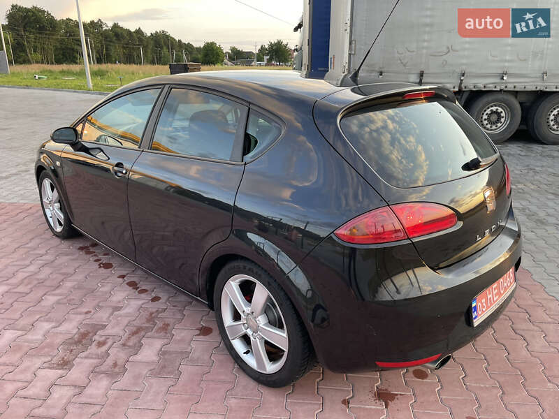 Хетчбек SEAT Leon 2007 в Луцьку