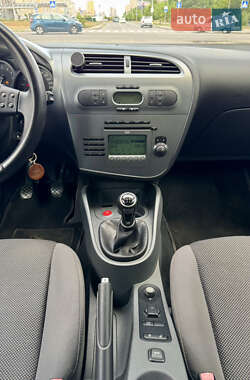 Хэтчбек SEAT Leon 2008 в 