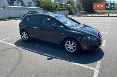Хетчбек SEAT Leon 2006 в Києві