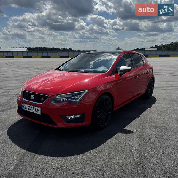 Хэтчбек SEAT Leon 2013 в Киеве