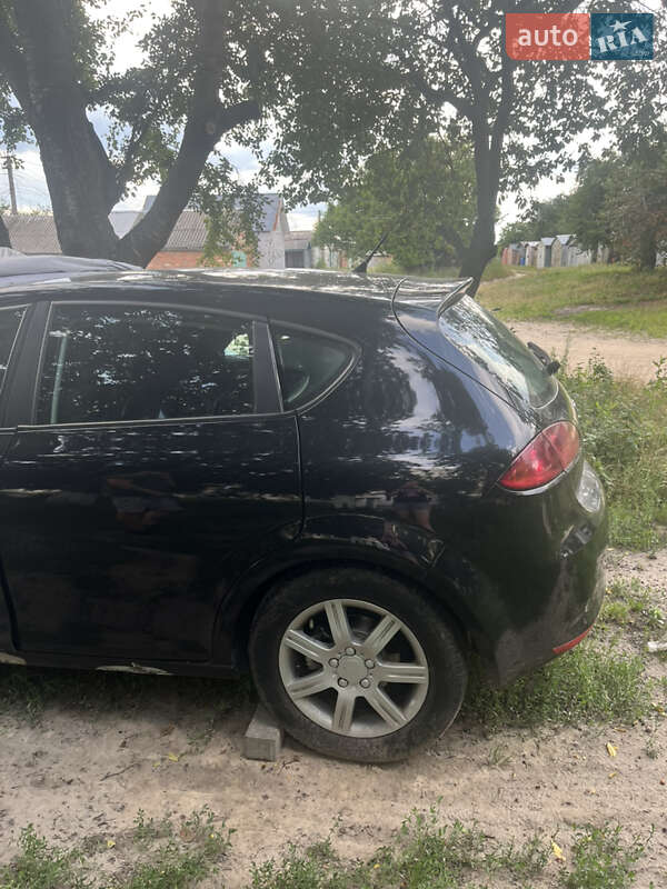 Хетчбек SEAT Leon 2006 в Катюжанці