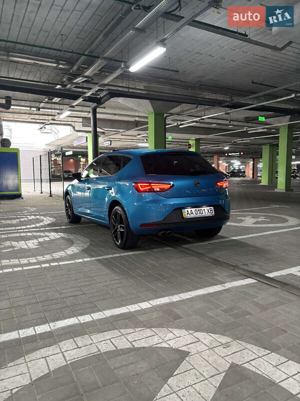 Хэтчбек SEAT Leon 2016 в Киеве