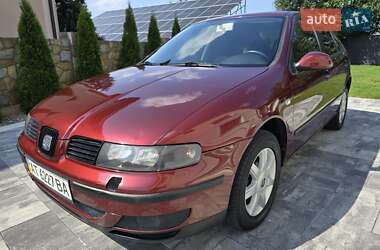 Хэтчбек SEAT Leon 2003 в 