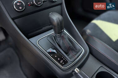 Хэтчбек SEAT Leon 2014 в 