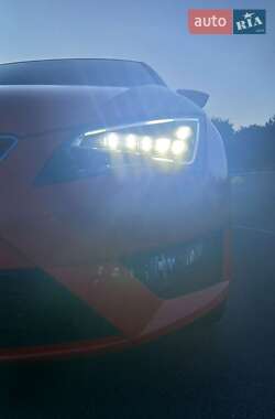Хэтчбек SEAT Leon 2014 в 