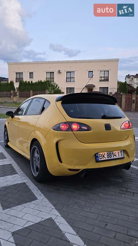 Хэтчбек SEAT Leon 2007 в Ровно
