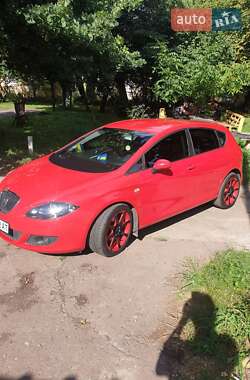 Хетчбек SEAT Leon 2008 в Чернігові